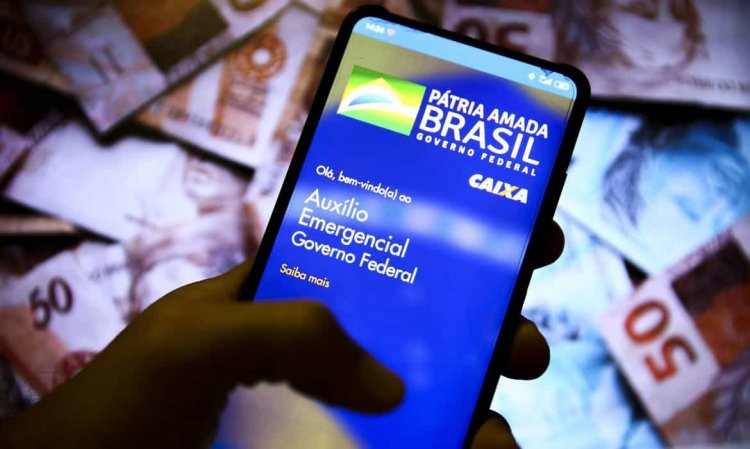 Governo notifica mais de 600 mil pessoas a devolver o auxílio emergencial