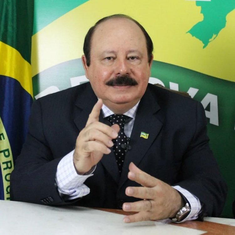 Morre Levy Fidelix, presidente nacional do PRTB, aos 69 anos
