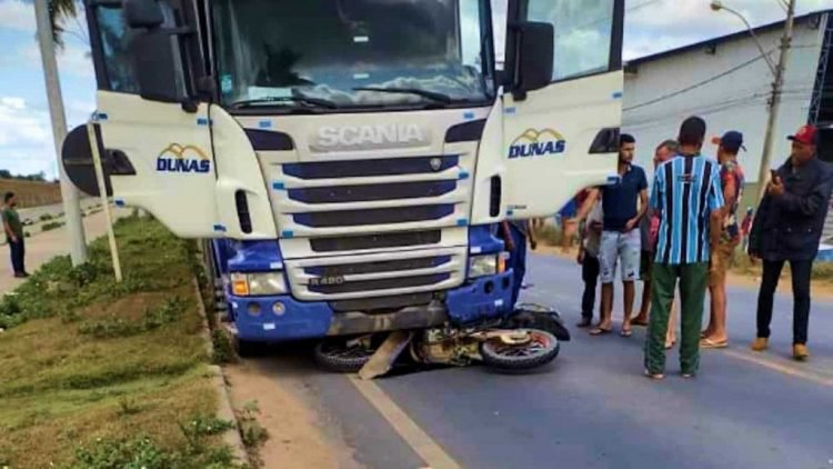 Acidente mata motociclista em Nova Venécia, veja vídeo