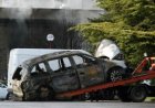 Carro explode durante abastecimento em posto