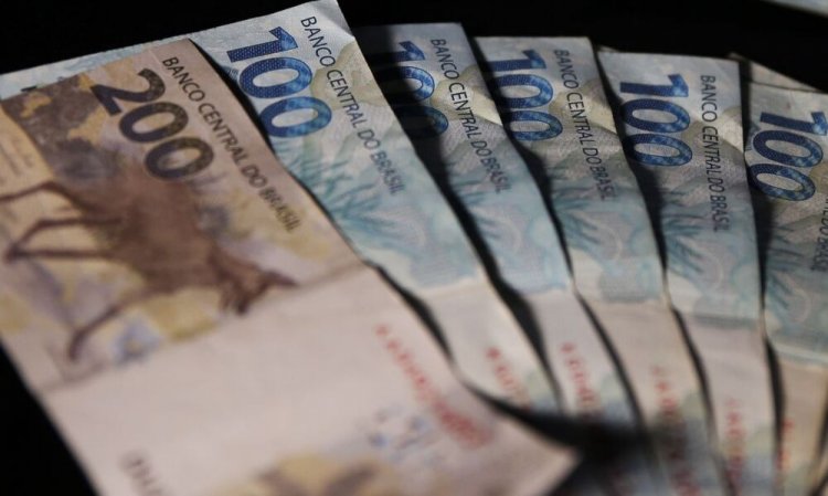 Ao TSE, candidatos dizem guardar R$ 5,6 milhões em dinheiro em casa