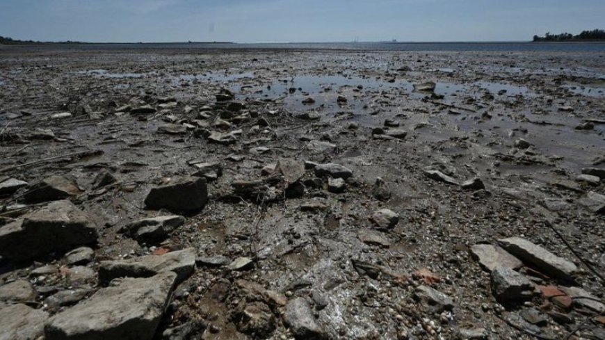 Guerra na Ucrânia: imagens de satélite mostram seca em um dos maiores reservatórios da Europa após ataque
