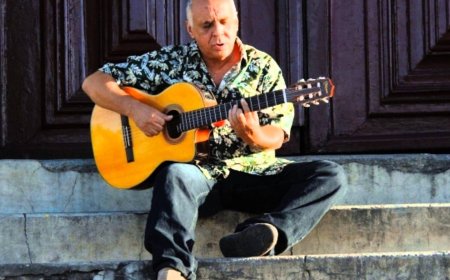 Morre Chico Lessa, ícone da música capixaba, aos 76 anos