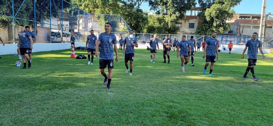 Real Noroeste treina em Barra de São Francisco para pegar a Portuguesa-RJ neste sábado (04)