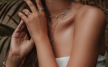 Prata ou ouro: qual metal é o melhor para os seus acessórios diários?